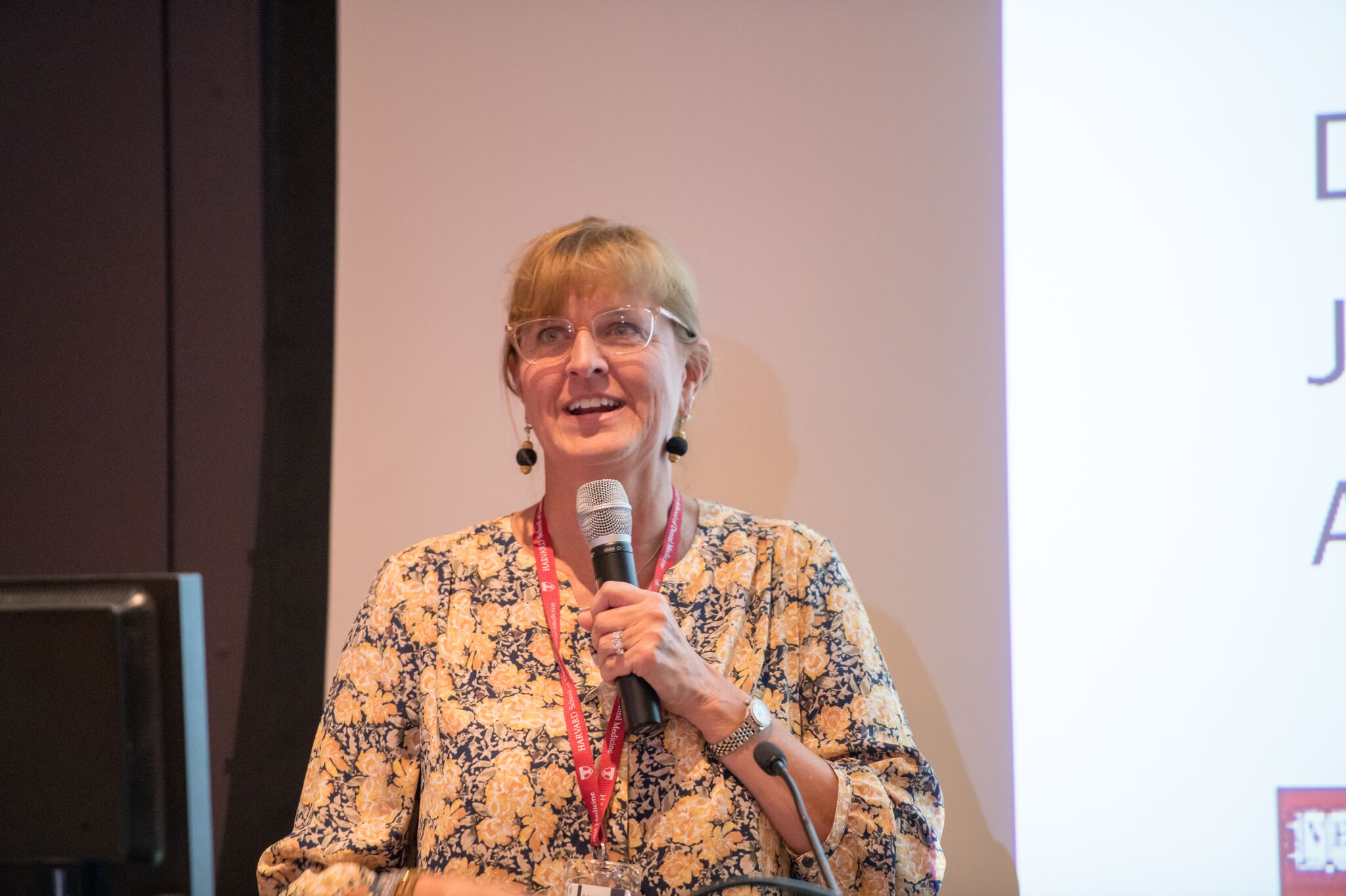 Donna Hackley presents on dental waste and its impact on the environment and climate