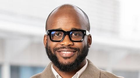 Dr. Ogwo headshot