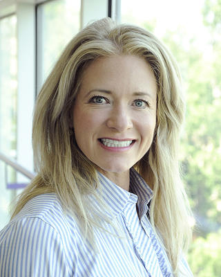 Stacy headshot