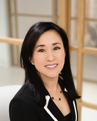 Dr. Elizabeth Shin Perry